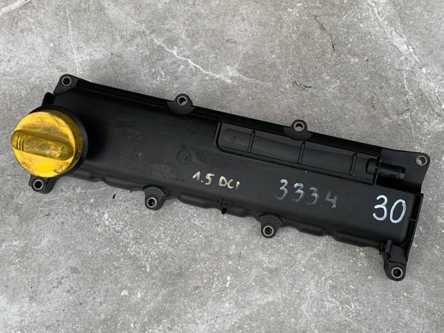 Кришка клапанів 8200117386 RENAULT