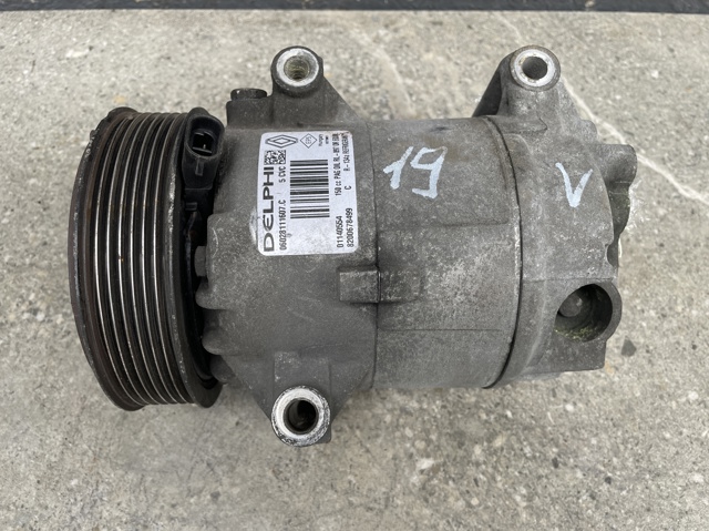 Компресор кліматичної установки 8200309193 NISSAN