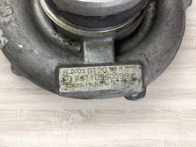 Турбокомпресор A6110960099 MERCEDES