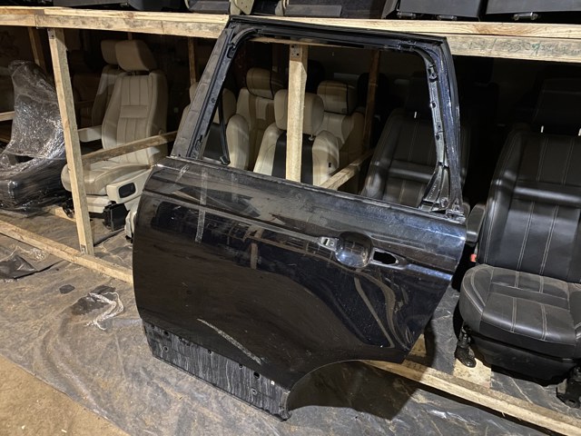 Двері пасажирськи задні ліві Land Rover Range Rover IV