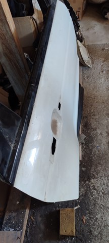 Двері задні в зборі LR044228 LAND ROVER