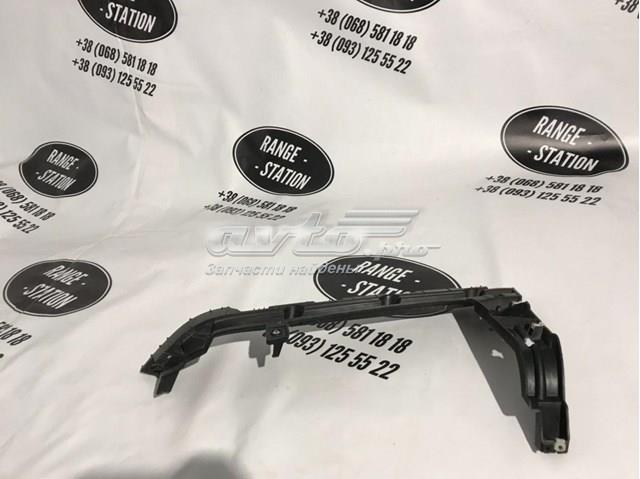Направляюча заднього бампера, права LR076516 LAND ROVER