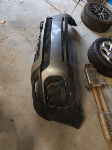 Бампер на авто LR079394 LAND ROVER
