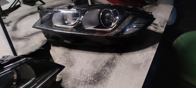 Фара ліва передня T2H18936 JAGUAR