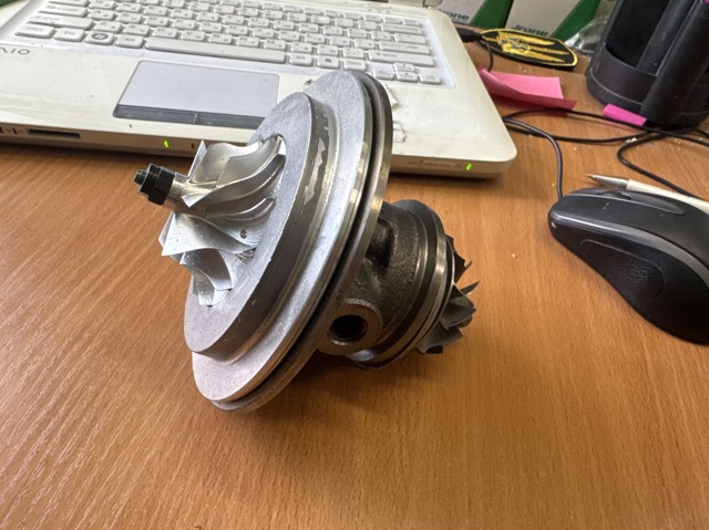 Турбонаддув 53049700103 BORG-WARNER
