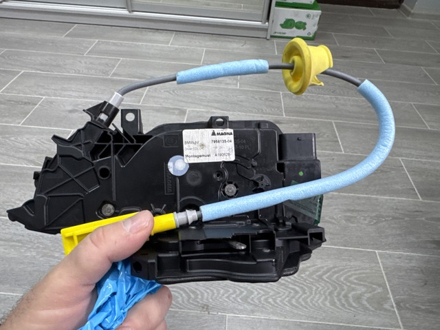 Замок водійських дверей 7956135 BMW