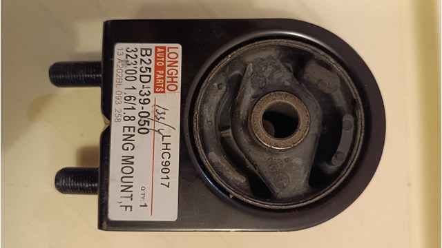 Подушка двигуна передня B25D39050 GP
