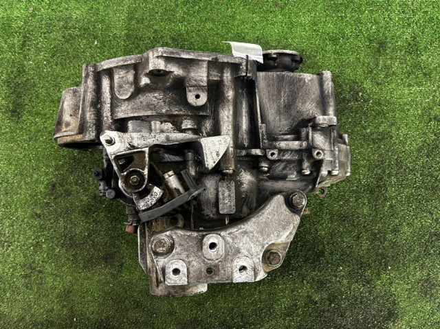 Коробка механіка в зборі 02Q300042S VAG