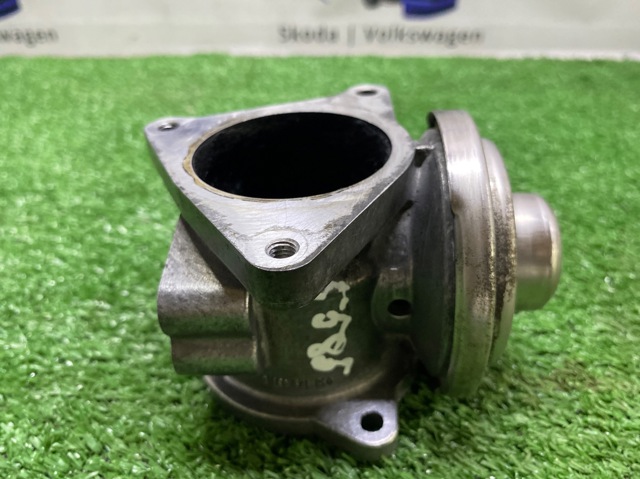 Клапан рециркуляції відпрацьованих газів EGR 038129637D VAG