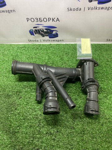 Кожух термостата 04L121026F VAG