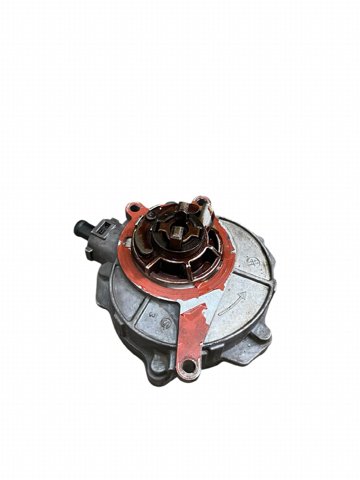 Насос вакуумний 06E145100R VAG