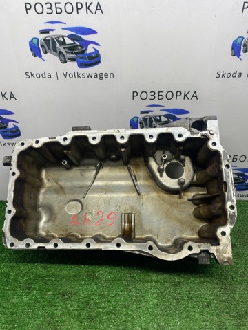 Картер масляний 06F103603 VAG