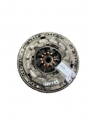 Маховик зчеплення 06F105266 VAG