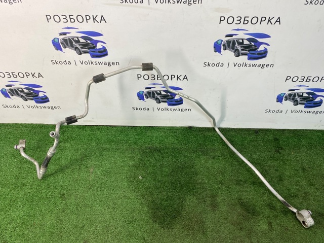 Шланг кондиціонера, від радіатора до випарника 1K0820741CM VAG