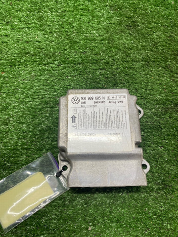 Блок управління airbag 1K0909605N VAG