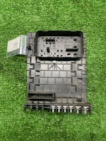 Коробка запобіжників 1K0937125C VAG