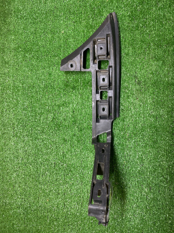 Напрямна заднього бампера, права 1T0807376C VAG