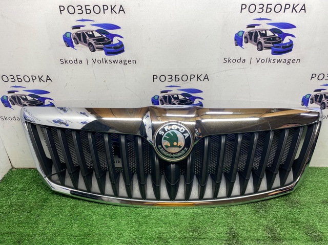Решітка радіатора 1Z0853651C VAG