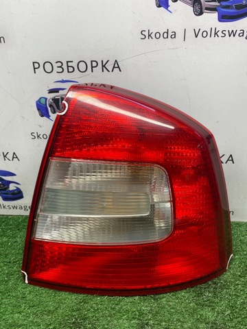 Задній правий стоп 1Z5945096B VAG