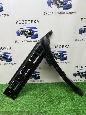 Ліве кріплення заднього бампера 3B9807393B VAG