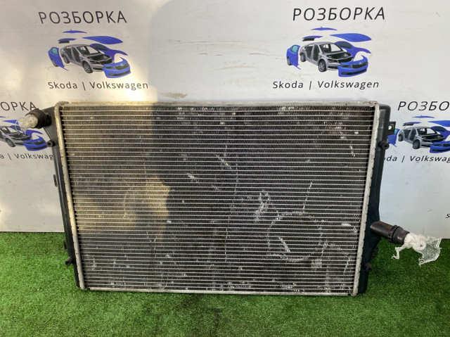 Радіатор двигуна 3C0121253AL VAG