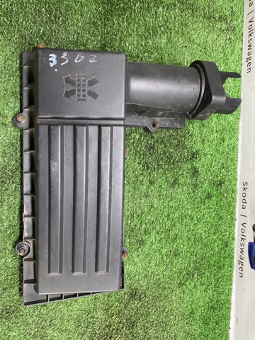 Корпус повітряного фільтра 3C0129607BE VAG
