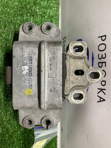 Ліва опора двигуна 3C0199555AA VAG