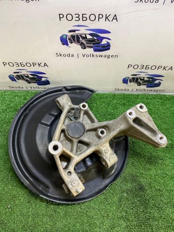 Цапфа поворотна ліва 3C0505435F VAG