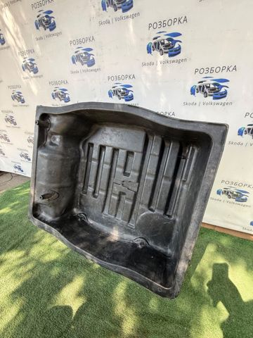 Колісна ніша 3C0813114C VAG