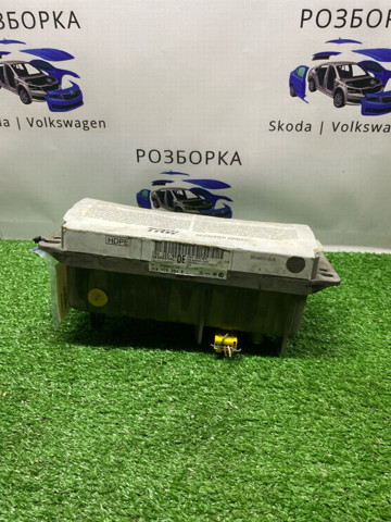 Установка подушки безпеки пасажира 3C0880204B VAG