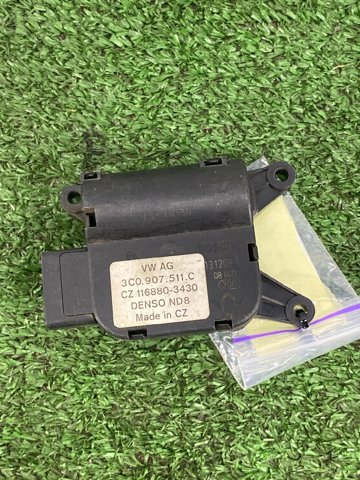 Двигун заслінки печі 3C0907511C VAG