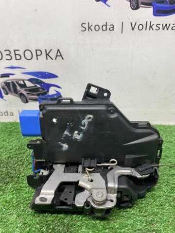 Замок задньої дверї, правої 3C4839016A VAG