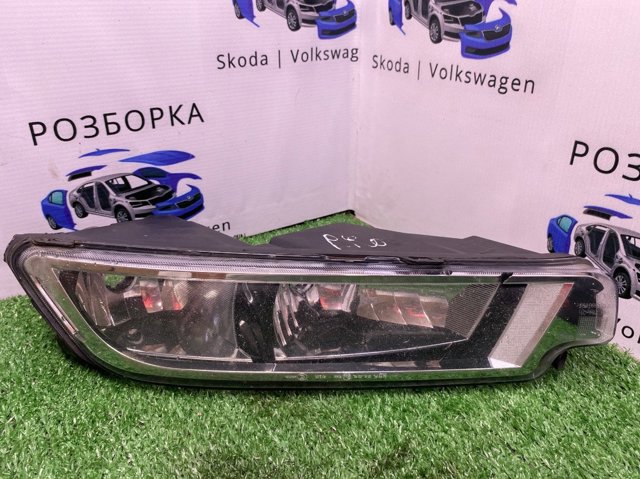 Фара протитуманна, ліва Фольксваген Пассат B8
