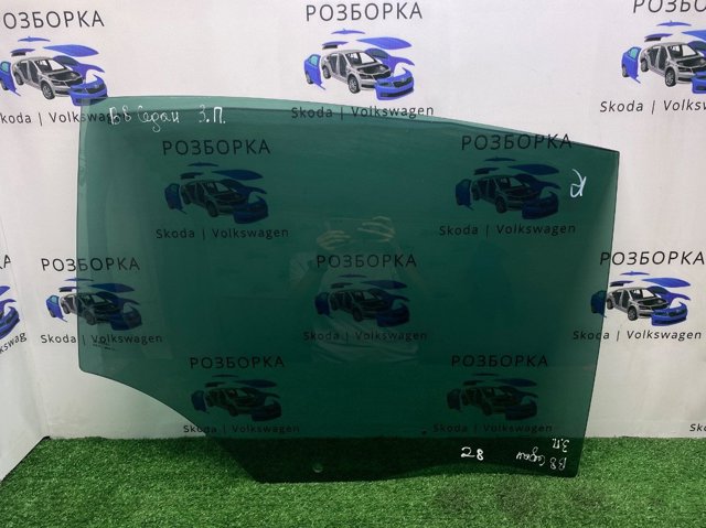 Скло задньої двері правої 3G5845026 VAG