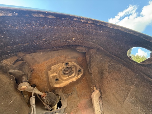 Підкрилки передні праві 4F0821134H VAG