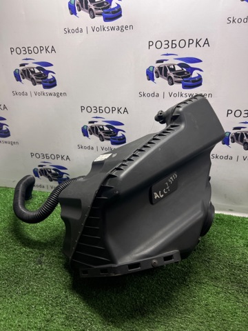 Корпус повітряного фільтра 4G0133836R VAG