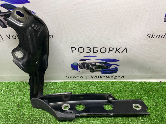Завіс капота, правий 4G8823302D VAG