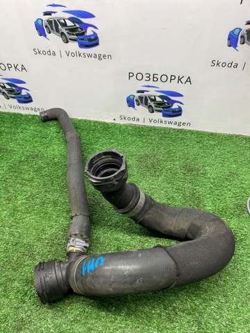 Шланги системи охолодження 4M0122101AK VAG