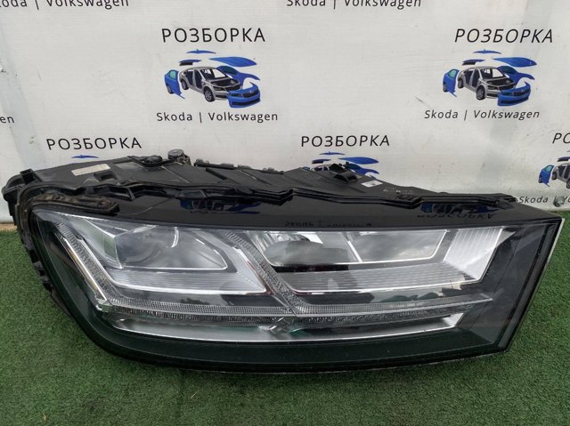 Фара комбінована, передня 4M0941774B VAG