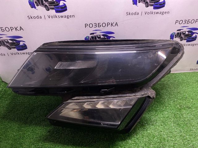 Фари 566941015B VAG
