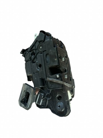 Замок дверей водія Ауді Ку 3