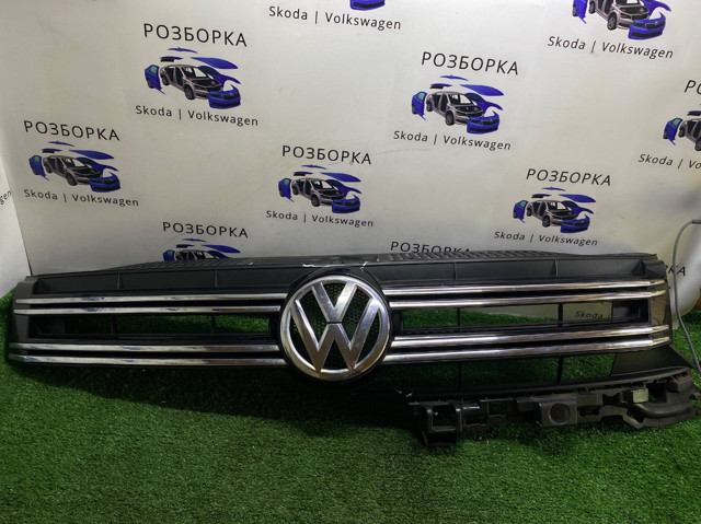Облицювання радіатора 5N0853651H9B9 VAG