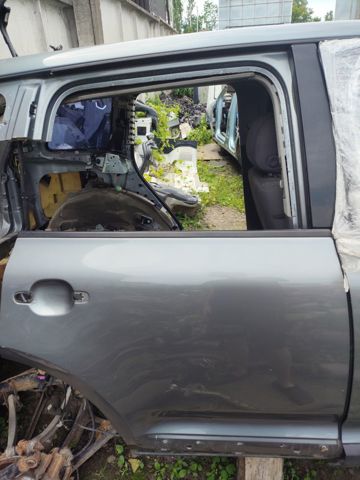 Двері пасажирські задні праві 7L0833056M VAG