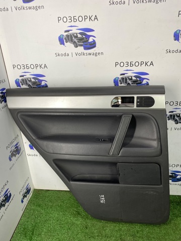 Облицювання задніх правих дверей 7L6867211 VAG