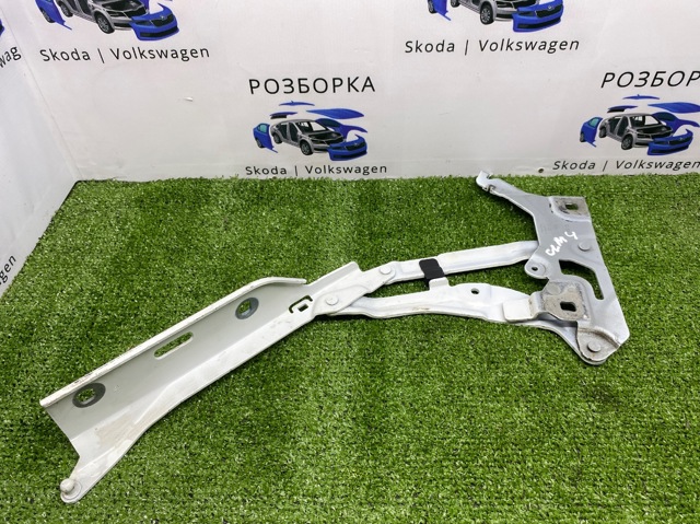 Петля капота, права 80A823302C VAG