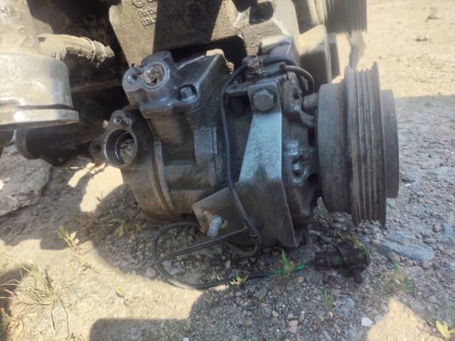 Компресор кліматичної установки 8D0260805Q VAG