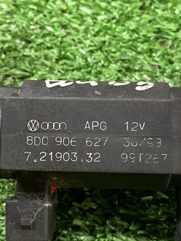 Перетворювач тиску (соленоїд) наддуву / EGR 8D0906627 VAG