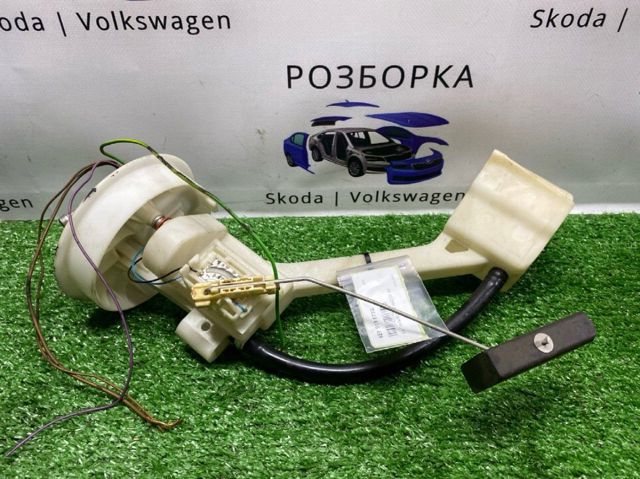Насос занурювальний в баці 8E0919673G VAG