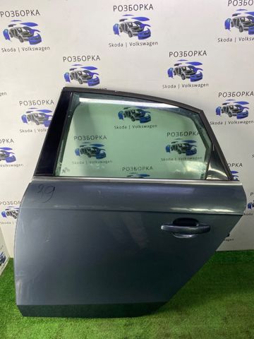 Двері пасажирськи задні ліві 8K5833051D VAG