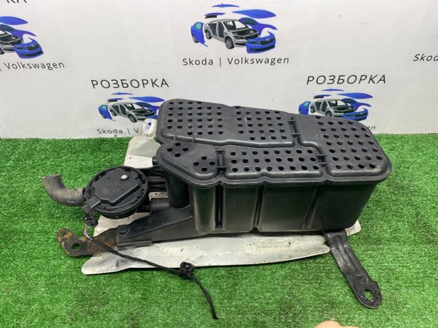 Абсорбер 8W0201801B VAG